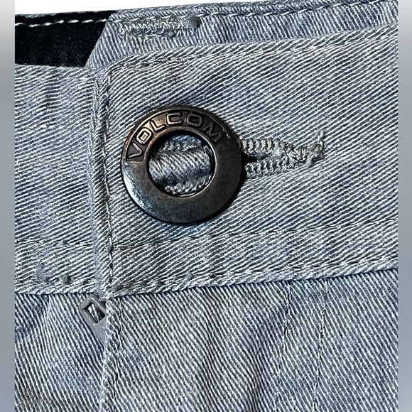 Volcom Men's Gray Flat Front Shorts - Picture 5 of 15